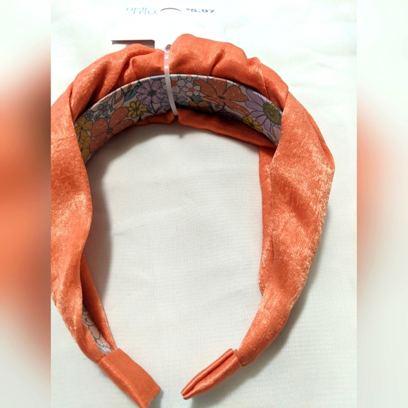 Scunci by Ali Manno & Time and Tru Floral Headband - Picture 7 of 8